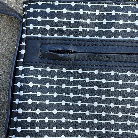 Fossil Crossbody Black White Geometric Fiona Gemma - Picture 4 of 6